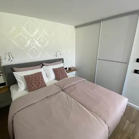 Ami's House Castle View *