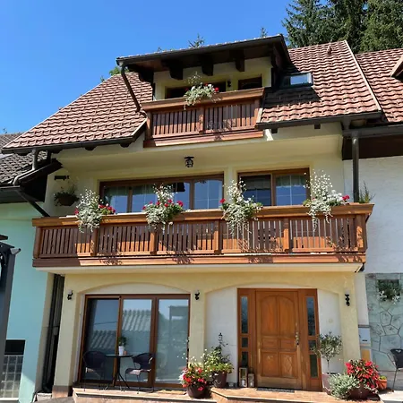 Apartment Ami's House Castle View Bled