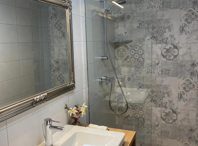 Apartma Ami's House Castle View