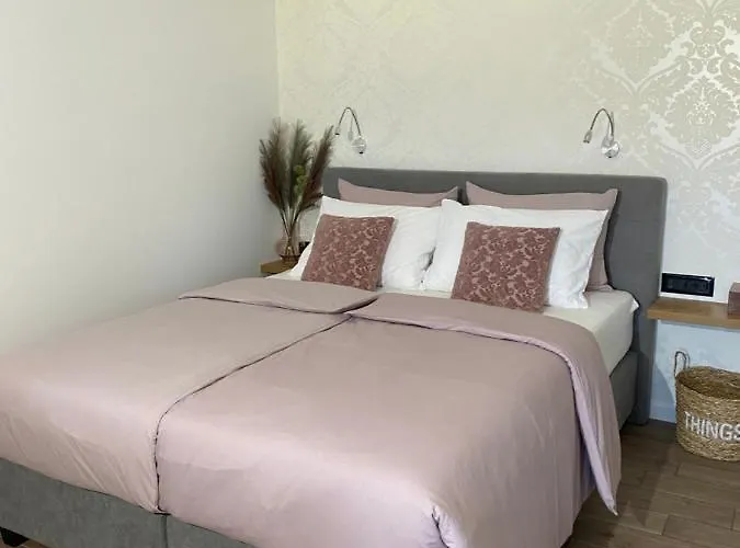 Ami's House Castle View Apartma Bled