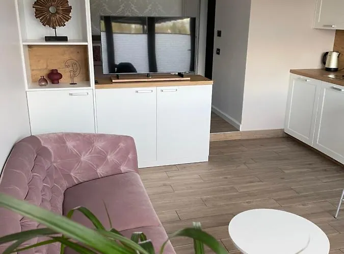 Ami's House Castle View Apartma