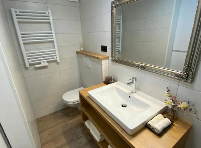 Apartma Ami's House Castle View