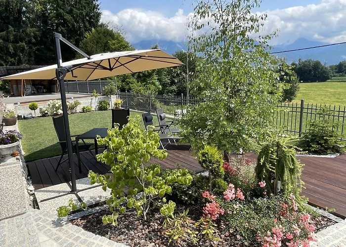 Apartma Ami's House Castle View