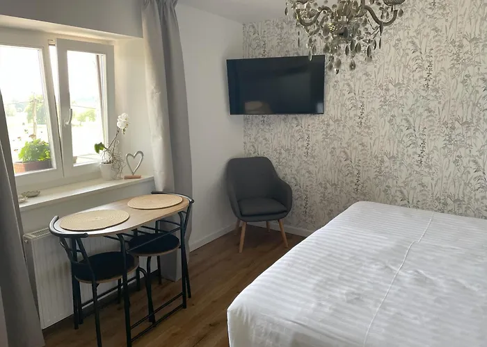 Ami's House Castle View